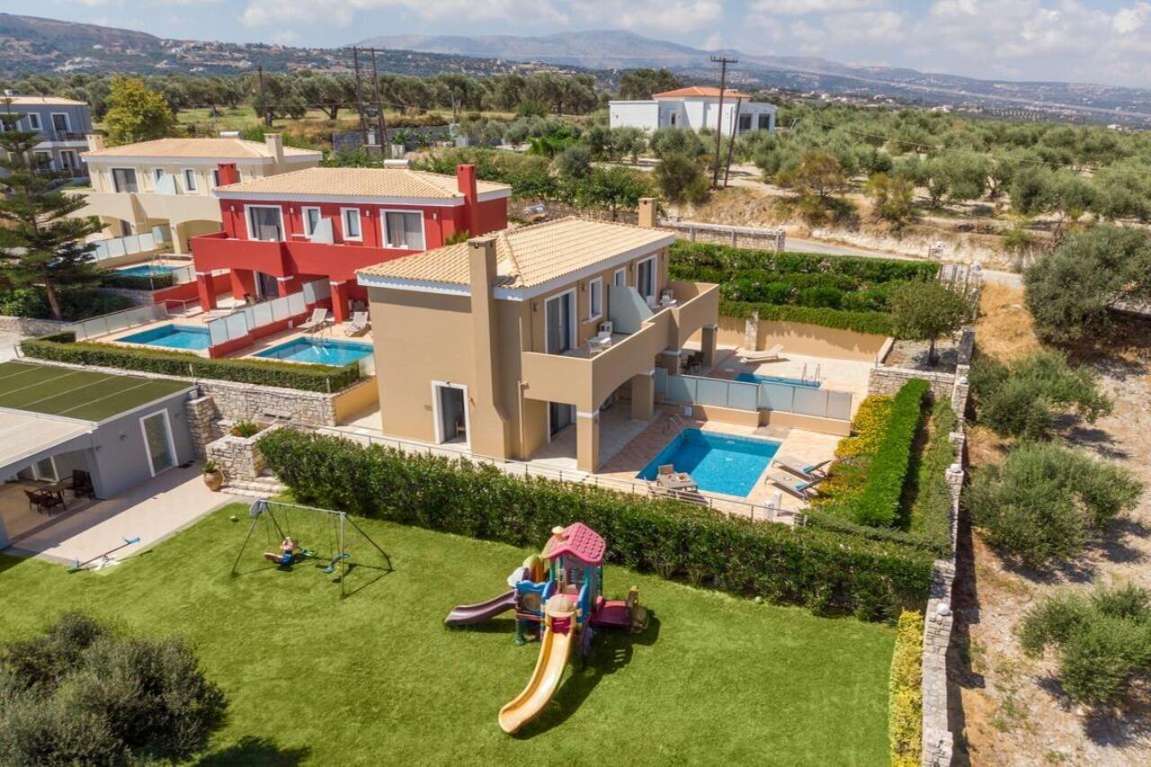 Carme Hotel Adelianos Kampos